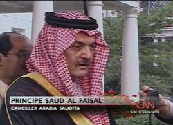 Representante da Arbia Saudita confirma apoio aos EUA. Captura de tela da TV CNN em espanhol/EUA em 23/9/2001 - 19h14