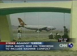 ndia pleiteia que conflitos na Cachemira sejam considerados terrorismo. Captura de tela da TV CNN em ingls/EUA em 15/10/2001 - 15h35