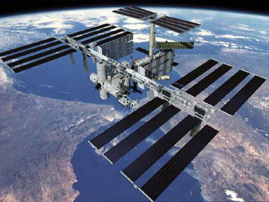 Conceito artstico mostra a estao espacial em rbita da Terra (imagem: Boeing/Nasa)