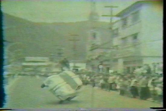 Clique na imagem para obter o vídeo