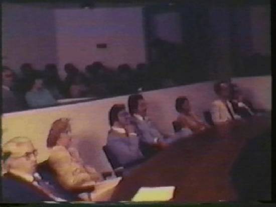 Clique na imagem para obter o vídeo