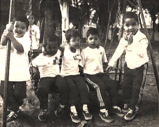 Alunos da Emei Almerinda em 2003