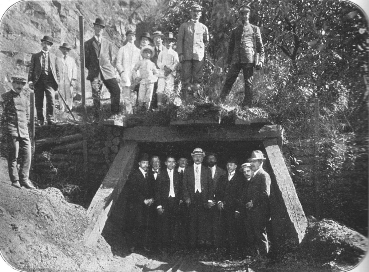 Clique na imagem para reduzi-la