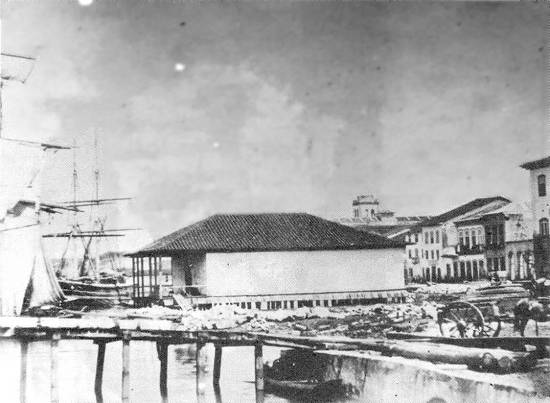A Banca, em foto de 1865, atual Praça Azevedo Júnior