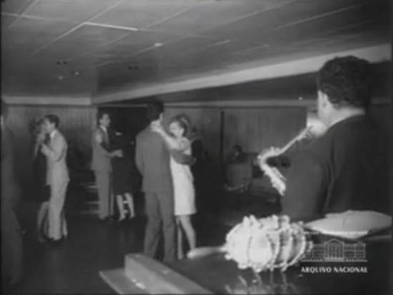 Clique na imagem para obter o v�deo, em formato MP4