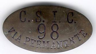 Crach� met�lico de identifica��o da City, para uso na lapela ou no quepe