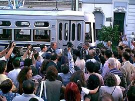 Corte da fita inaugural do quarto bonde
