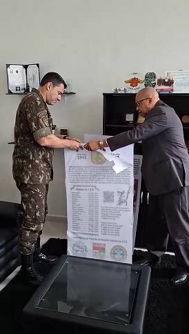 Clique na imagem para obter o vídeo em formato .MP4