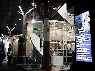 Supervias da informa��o, em terra e via sat�lite