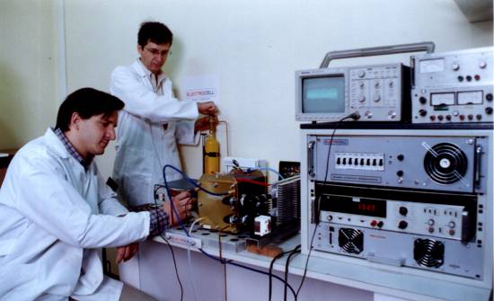 Cientistas desenvolvem no Brasil projeto do carro movido a hidrog�nio