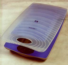 O scanner colorido de mesa HP ScanJet 3400C adere  moda das cores ctricas