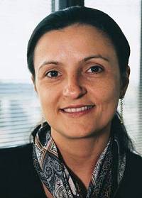Lucia Prezzi destacou as caractersticas do novo produto da Microsoft