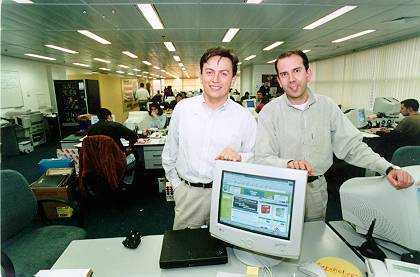 Mart�n Escobari e Marc�lio Pousada anunciam os planos de expans�o da empresa no Brasil