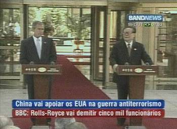 Presidentes dos EUA e da China se renem em Shanghai - Captura de imagem - TV Band News/Brasil - 19/10/2001 - 07h51