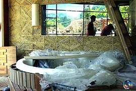 Jacuzzi permitir� banhos mais quentes e intimistas (imagem: site Globo.com)