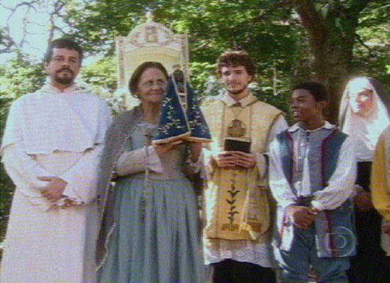 A Padroeira/último capítulo (Imagem: captura de tela - TV Globo - 22/2/2002)