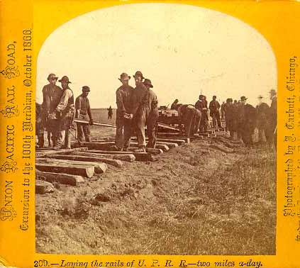 Corte de foto est�reo de John Carbutt, mostrando o progresso da obra, 2 milhas ao dia