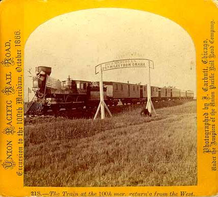 Corte em foto estreo de John Carbutt na excurso ao Meridiano 100 em 1866: o trem, voltando do Oeste