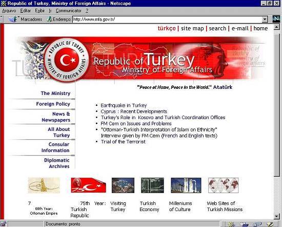 P�gina do Minist�rio de Rela��es Exteriores da Turquia capturada em 24/8/1999, destacando o terremoto