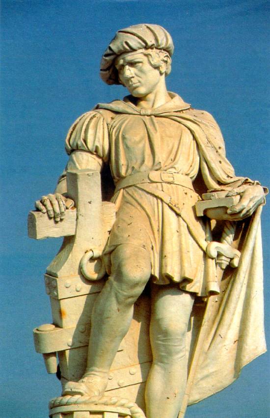 Monumento em Palos a Mart�n Alonso Pinz�n (foto: revista 'Hola!' especial, Madrid, 1992)