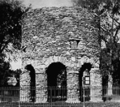 A torre de Newport apresenta semelhan�as...