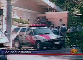 Captura de imagens de televis�o ao vivo da resid�ncia de S�lvio Santos, em 30/8/2001