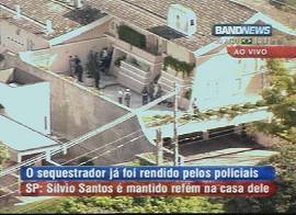 Captura de imagens de televis�o ao vivo da resid�ncia de S�lvio Santos, em 30/8/2001