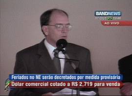 Mas n�o antes de (�s 13h46) anunciar novos cortes: feriados para comemorar o apag�o... Imagens: TV Band News
