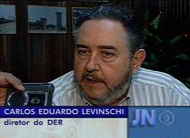 O diretor: pouco a declarar (Imagem: Rede Globo de Televis�o, no Jornal Nacional de 4/12/2001)