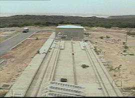 Base de Alc�ntara: captura de tela de reportagem da Rede Globo de Televis�o �s 0h06 de 24/10/2001