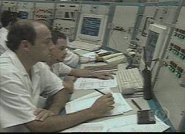 Base de Alc�ntara: captura de tela de reportagem da Rede Globo de Televis�o �s 0h06 de 24/10/2001