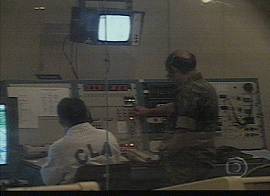 Base de Alc�ntara: captura de tela de reportagem da Rede Globo de Televis�o �s 0h06 de 24/10/2001