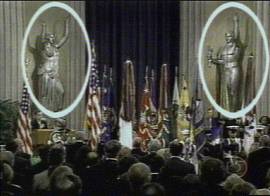No destaque, as duas imagens (Captura de tela: Rede Globo de TV - 30/1/2002 - 00h49)