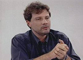 O apresentador do programa, Ricardo Seixas