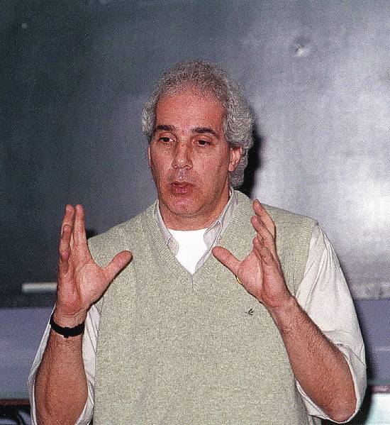 Edmur: projeto em corti�os ser� desenvolvido ainda este ano