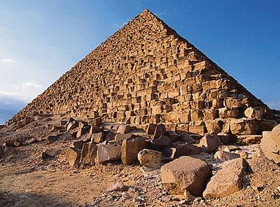 Giz�: revestimento externo da pir�mide foi retirado