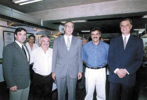 Na noite inaugural da 10� Assecob, os prefeitos de Itanha�m e de Santos e o presidente da Assecob