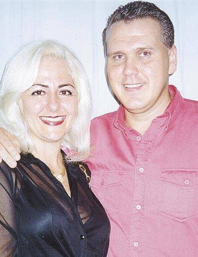 Irani e Pablo Sanches que, por conta do 'apag�o', est�o a mil por hora com a El�trica Sanches