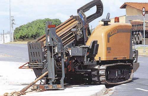 M�quina ameniza destrui��o de ruas e cal�adas