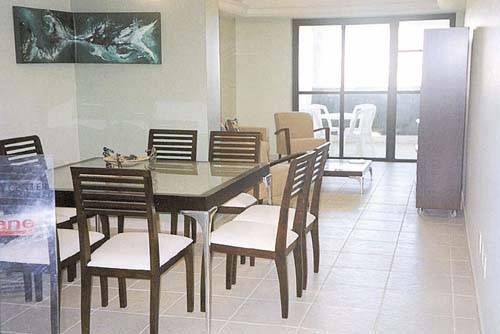 Parceria com a Eliane: na sala, quartos e �reas de circula��o, piso 41x41 magma quartzo