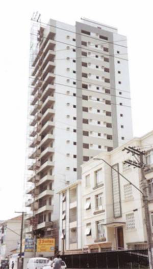 Apartamentos t�m tr�s su�tes e varanda mobili�vel