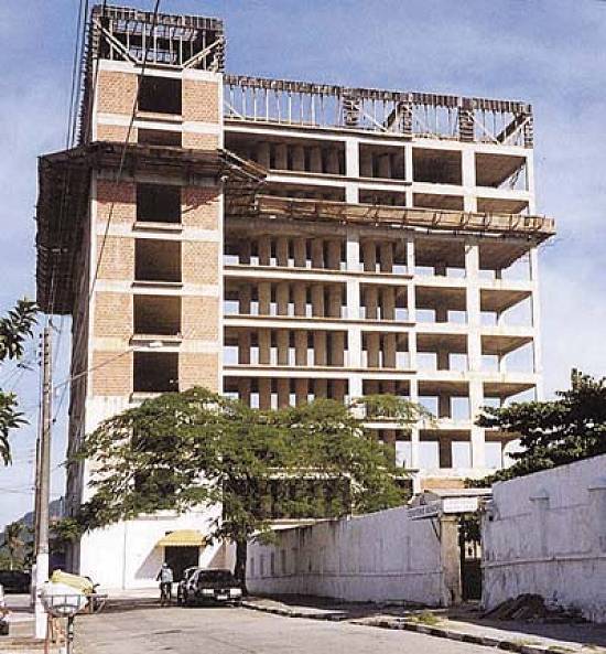 Cemit�rio � dotado de sistema duplo de capta��o de gases