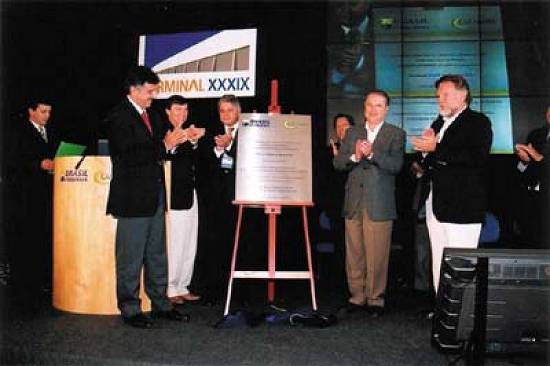 O prefeito Beto Mansur aplaudiu a iniciativa e pediu urg�ncia ao ministro S�rgio Amaral