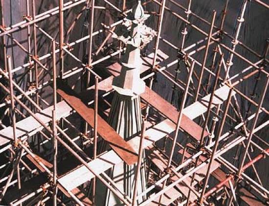 Al�m da reforma estrutural, a Catedral da S� finalmente ter� as suas 16 torres em cobre (Foto: Roberta Coelho)