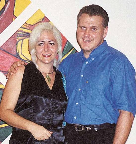 O casal Irani e Pablo Sanchez Castro: Natal iluminado (Foto: Sandra Netto)