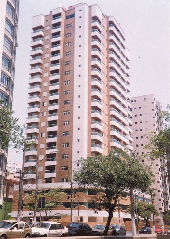 21 pavimentos, divididos em subsolo, t�rreo, dois mezaninos, 16 andares-tipo e cobertura (Foto: Sandra Netto)